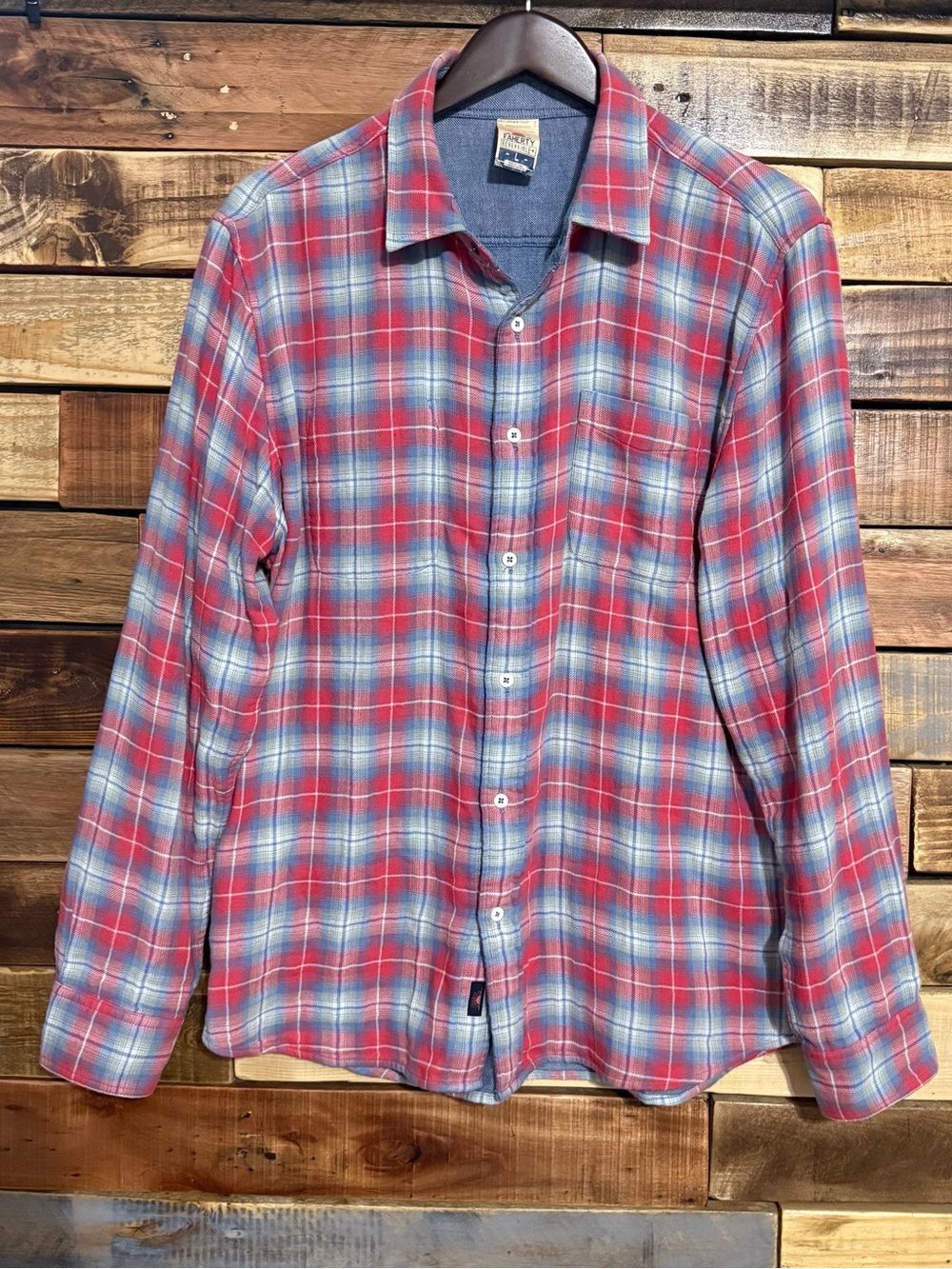 Faherty Reversible Shirt Large Red Blue Plaid 100% Organic Cotton EUC